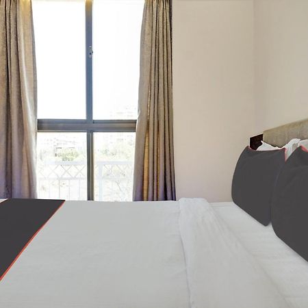 Super Townhouse Poona Royal Hotel Pimpri-Chinchwad Buitenkant foto